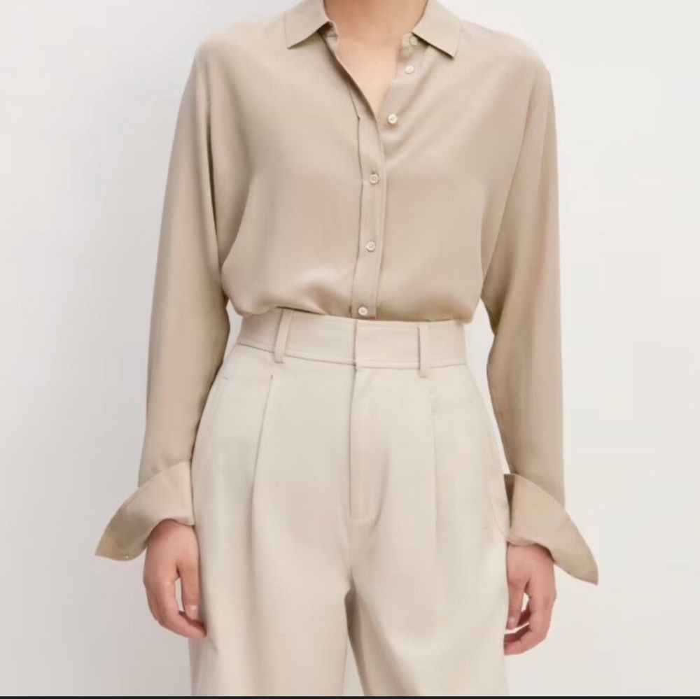 EVERLANE Silk blouse ,Light academia size 2,classic